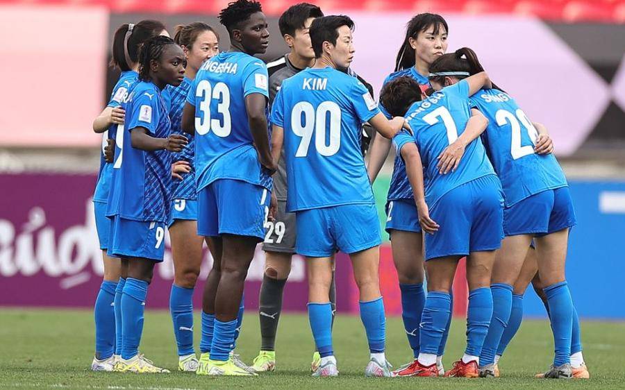 开云体育中国官方网站-关于著名教练：女足战队准备迎战对手的信息