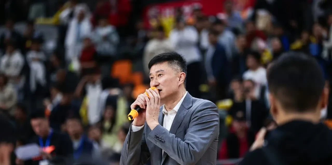 包含沈阳宏运主帅：球队士气高涨，信心十足的词条